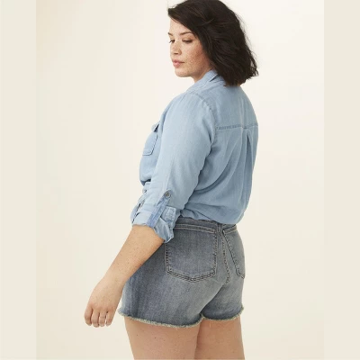 Molly & Isadora Women's Versitle Chambray Button-Up Shirt 5 Molly & Isadora Women's Versitle Chambray Button-Up Shirt - Image 3