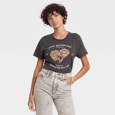 Women's Schitt's Creek Rose Apothecary Short Sleeve Graphic T-Shirt - Black Wash 4 Women's Schitt's Creek Rose Apothecary Short Sleeve Graphic T-Shirt - Black Wash - Image 2